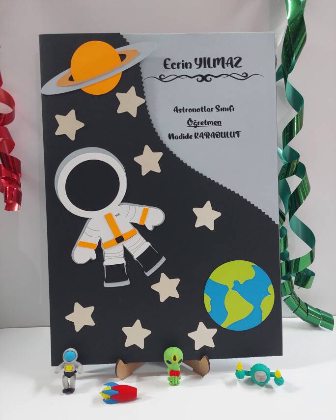 25x35 cm Astronot Temalı Karne Dosyası - 1